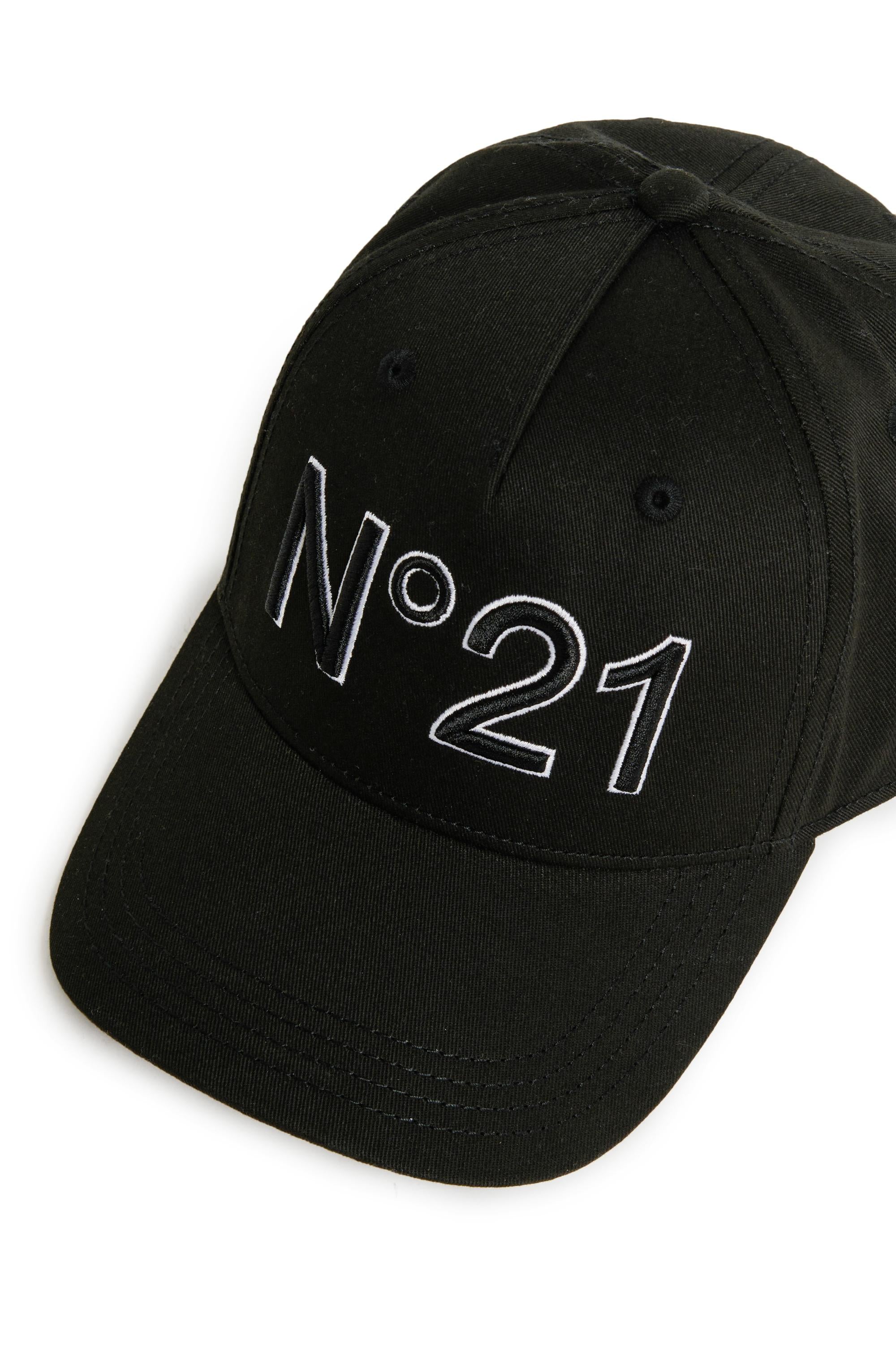 Cappello Nero N°21 N2108R-N00410N900 N°21